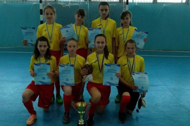Маневицькі спортсменки отримали нагороди на Чемпіонаті України з футзалу ФСТ «Колос»