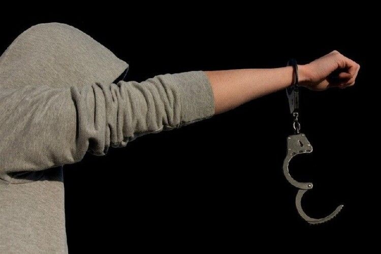 На Волині суд призначив покарання неповнолітньому крадію