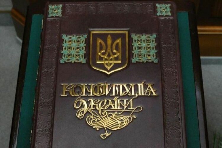 «За нинішньої системи на посади як правило призначають найбільш лояльних, корумпованих і тупих»