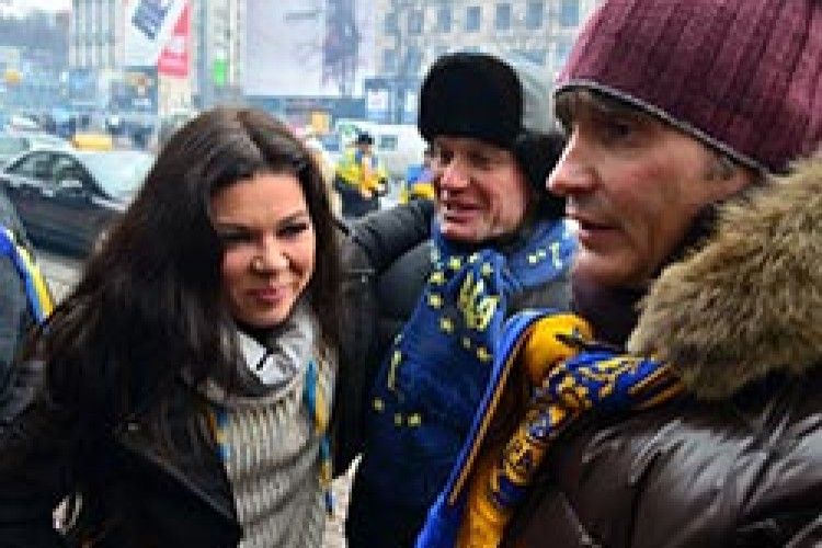 ВОЛИНСЬКІ ПОЗАФРАКЦІЙНИКИ ВИЙШЛИ НА ЄВРОМАЙДАН*