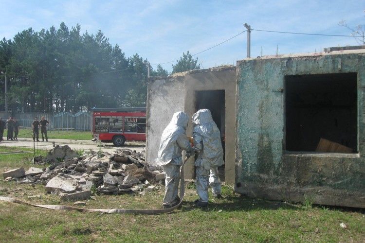 На Рівненщині рятувальники і атомники вчились протистояти терористичній загрозі (фото)