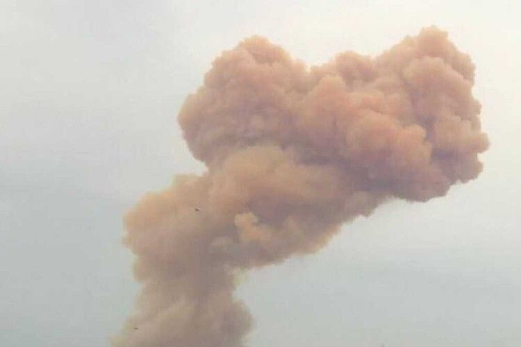 Ракети окупантів влучили в цистерну з азотною кислотою в Сєвєродонецьку