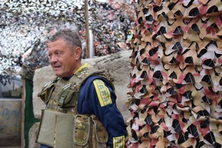 Мирон Маркевич грав у футбол в АТО