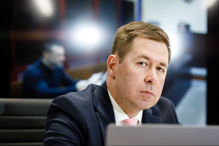 Адвокат Порошенка звернеться до ВРП через можливий тиск на суддів у його справі