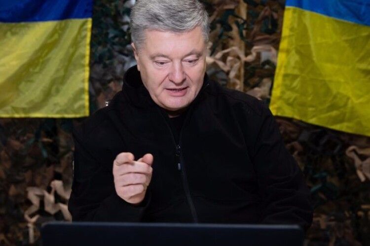 Порошенко у розмові з Меліндою Сіммонс закликав союзників надати Україні системи протиракетної оборони