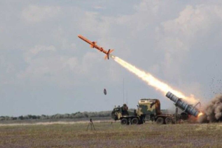 росія завдала ракетного удару по Броварах 