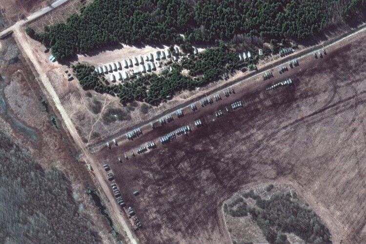 Росія стягує війська в район Дубліна: супутникове фото