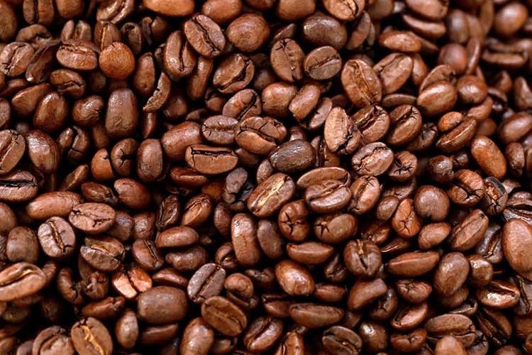 «Нема кави — ​нема забави»: чому Швейцарія ліквідовує кавові запаси