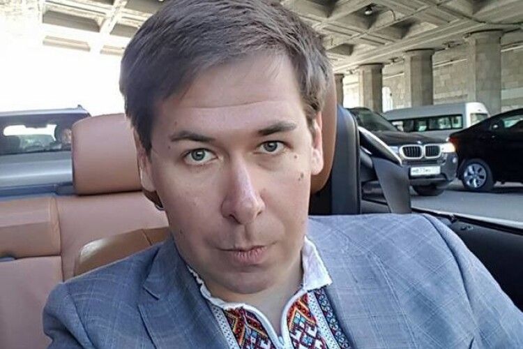 У Росії порушили справу про держзраду проти адвоката Порошенка Новікова