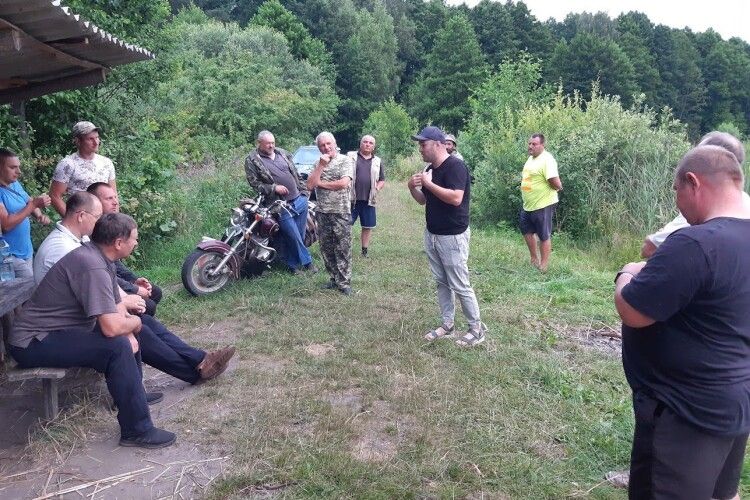 На Волині депутат орендував ставок і хоче встановити там свої правила