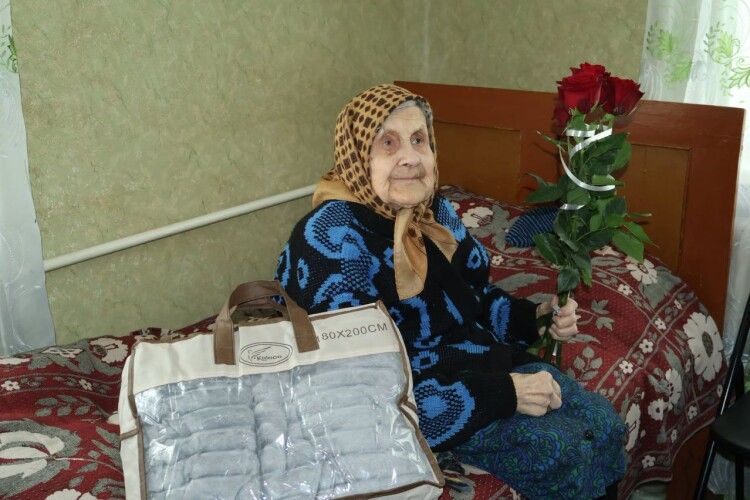 Довгожителька з Волині відзначила 98-й день народження