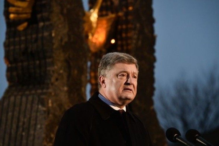 Порошенко: «Росія - правонаступник СРСР, а тому повинна відповісти за радянські злочини»