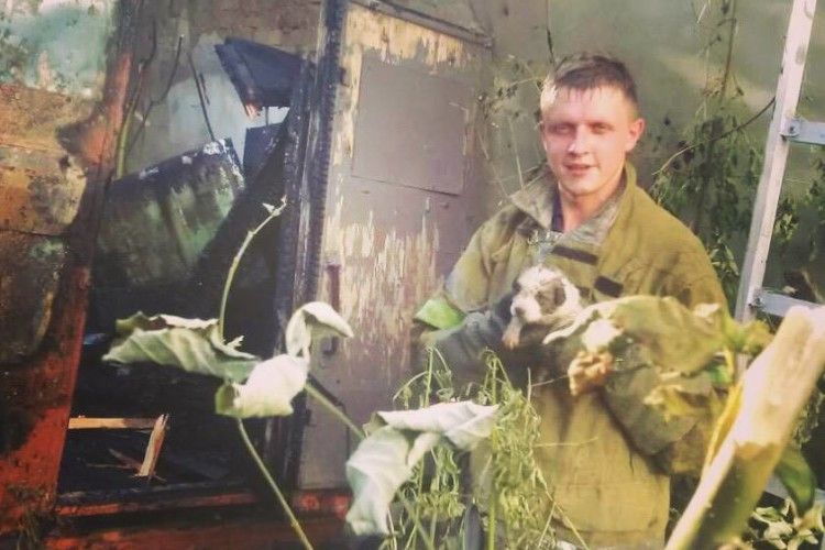 Українські пожежники зуміли реанімувати цуценя, яке вже не дихало