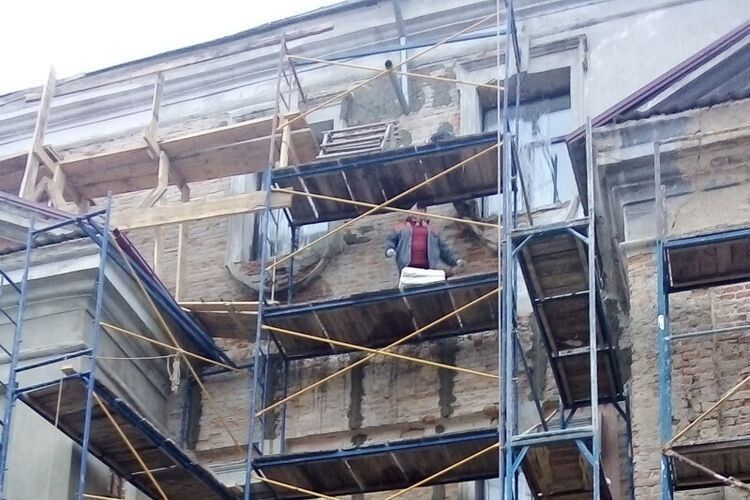 Тривають ремонтно-реставраційні роботи у Старому місті 