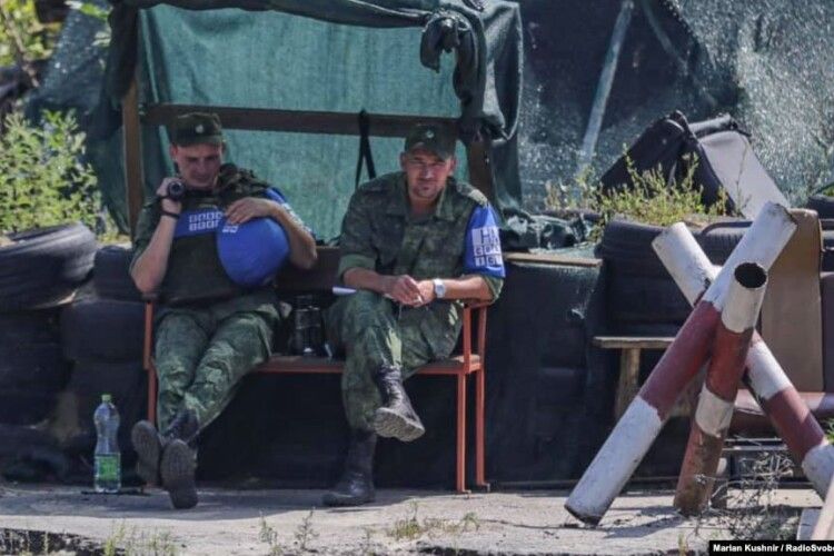 У демілітаризованій зоні Станиці Луганської помітили бойовиків