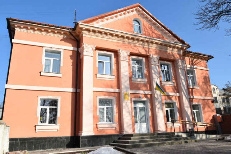 Будинок вчителя у Луцьку капітально відремонтували