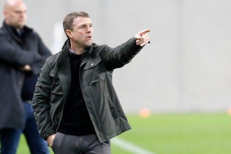 АЕК не полишає спроб підписати Реброва – греки готові суттєво збільшити зарплату українця