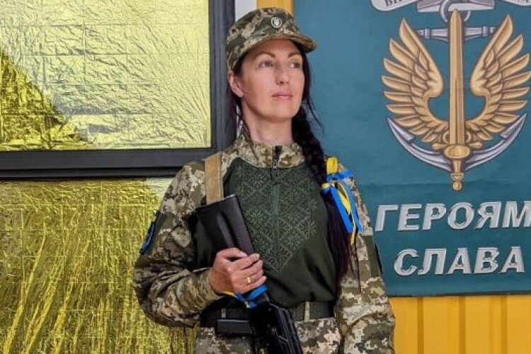 Волинська журналістка покинула медіа й пішла в морську піхоту
