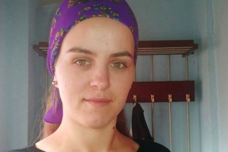 На Волині зникла молода матір із двома маленькими доньками