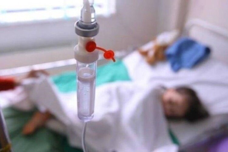 На Львівщині госпіталізували 13 дітей після відпочинку на озері