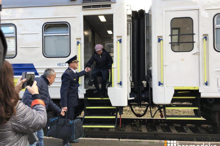 Український поїзд у Вільнюсі та Ризі зустрічали оркестром