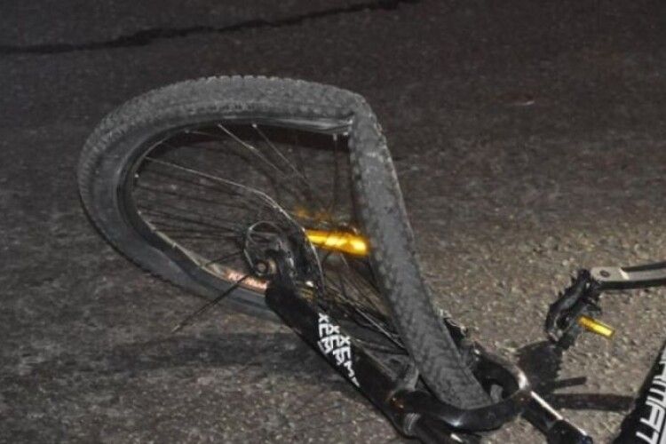 На Волині помер 26-річний велосипедист, якого збив «шумахер» на Volkswagen Passat