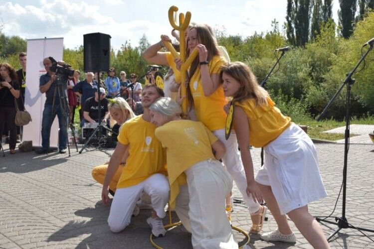 у Луцьку розпочався шостий фестиваль «Мандрівний вішак»