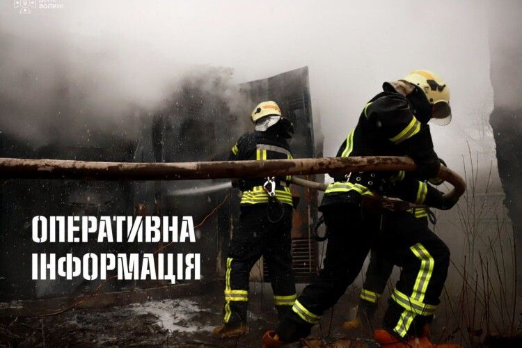 На Волині через коротке замикання загорілася літня кухня 