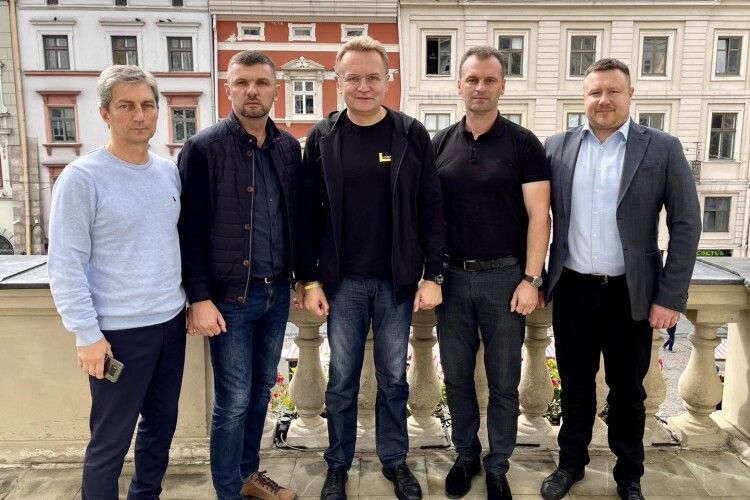 Три мери з Волині їздили радитись з міським головою Львова