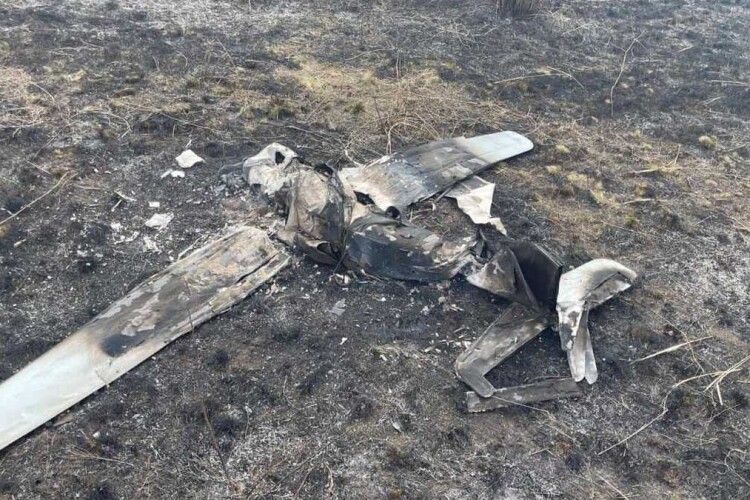 Прикордонники збили з автоматів ворожий безпілотник