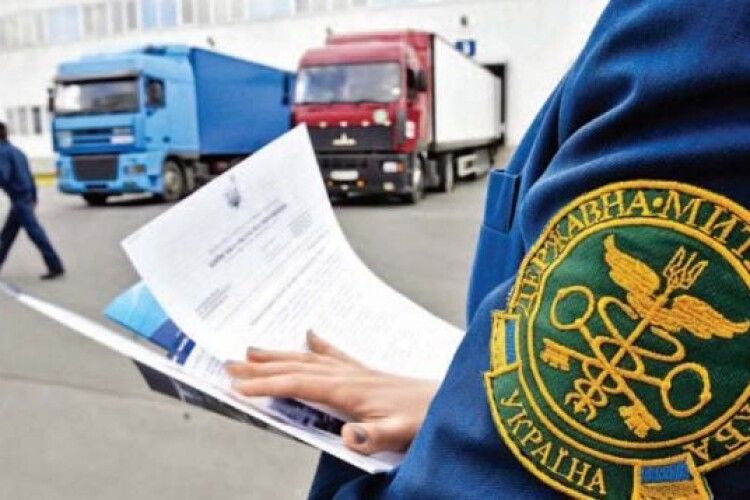 В Україну намагалися ввезти незадекларований вантаж вартістю 108 мільйонів
