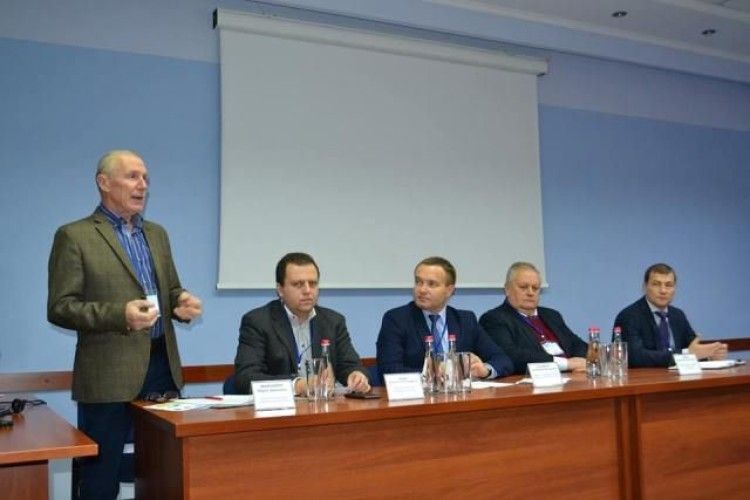 У Рівному фахівці з трьох країн вирішували як економити питну воду