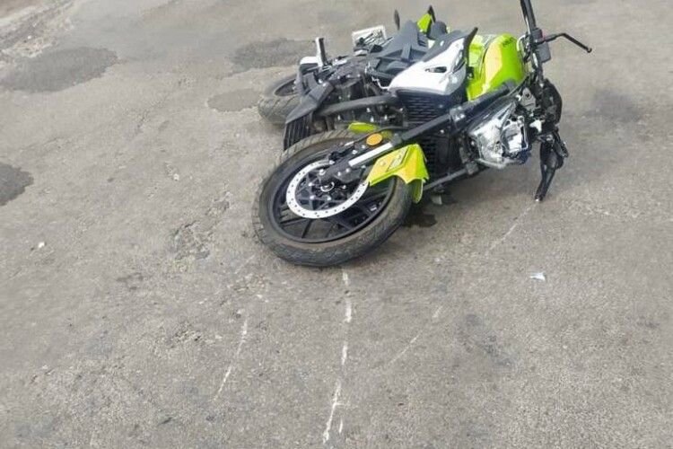 Не втримав керма: на Волині травмувалися водій з пасажиркою