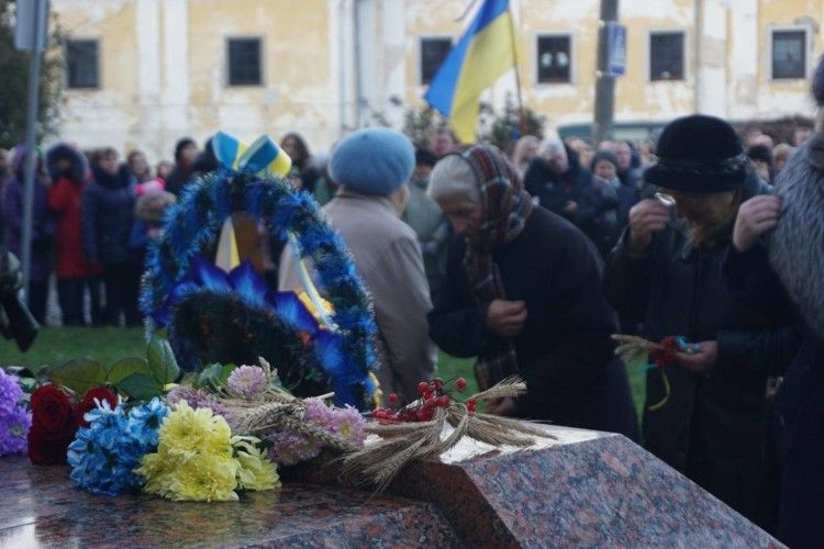 Лучани помолилися за душі жертв Голодоморів (фото, відео)