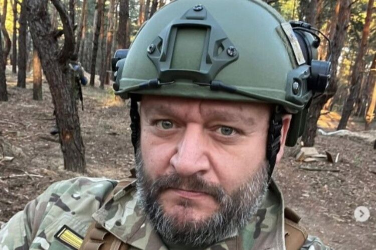 Добкін не служить у ЗСУ, Нацгвардії, поліції чи СБУ 