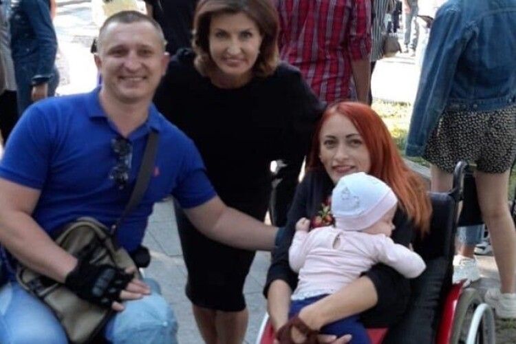 Марина Порошенко передала засоби захисту від коронавірусу Університету «Україна», де навчаються тисяча студентів з інвалідністю