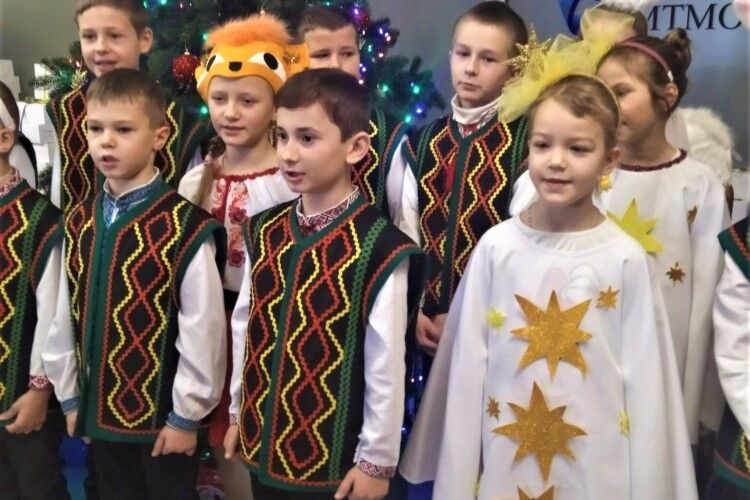 У Ковелі молодь та діти влаштували свято для поранених воїнів