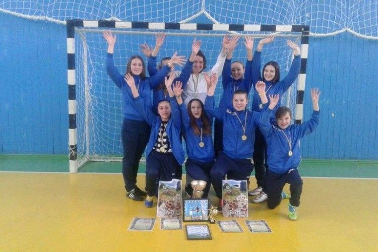 Футболістки Маневицької ДЮСШ здобули перемогу на Чемпіонаті України