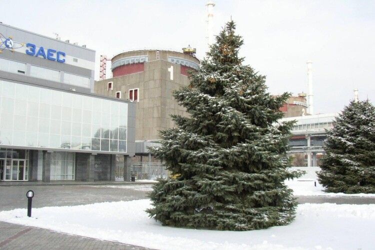 Російські окупанти намагаються захопити Запорізьку АЕС