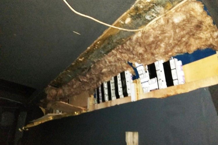 Рівненські митники не впустили в Україну цигарок на 34 тисячі гривень