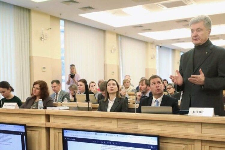 Незаконні санкції щодо Порошенка: судовий процес виходить на фінішну пряму