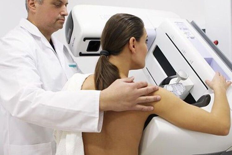 У Луцьку жінок безплатно обстежуватиме мамограф: як записатися 