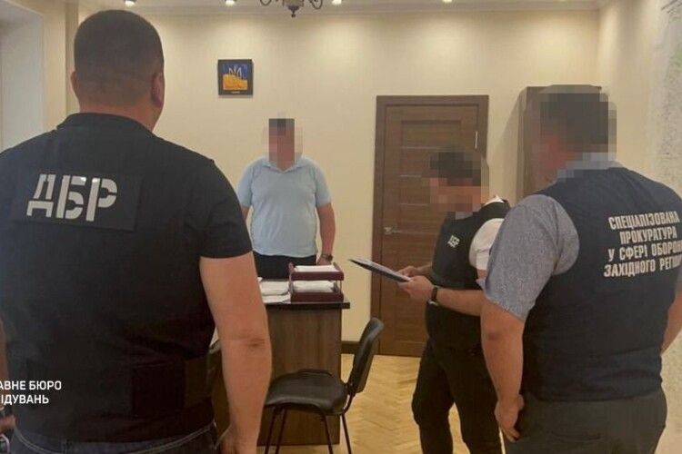 Ексначальник Волині постане перед судом через оборудки з видачею землі
