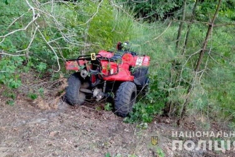 Врізався у дерево: на Рівненщині загинув 16-річний водій квадроцикла (Відео)