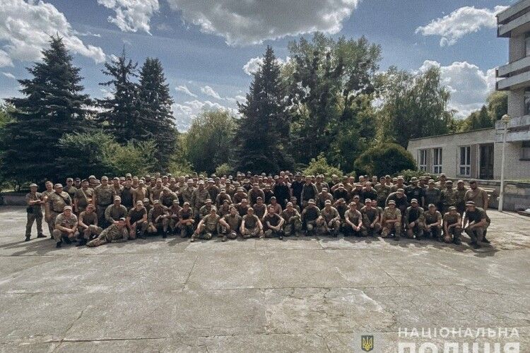 Волинський стрілецький батальйон поліції готується до передової (Фото)