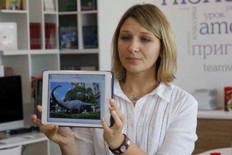 Книгарня «Є» та «Видавництво Старого Лева» запрошують на скайп-розмову із дитячою письменницею Оксаною Лущевською