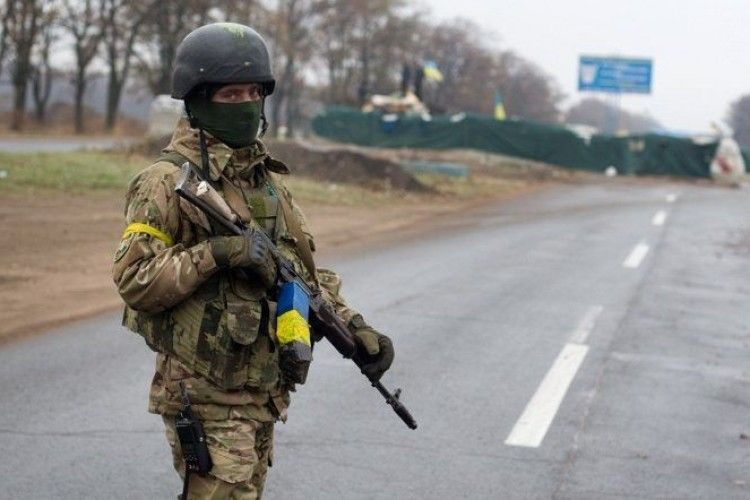 В зоні АТО окупанти гатять з мінометів