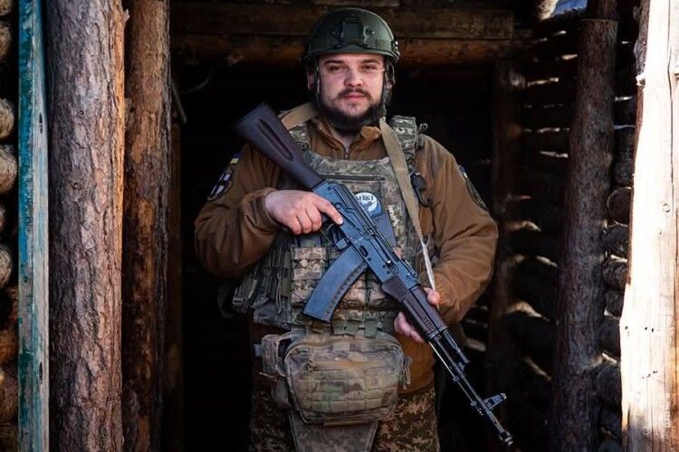 Справжня сила – у людях, які не ламаються: волинський гвардієць після поранення знову пішов у бій