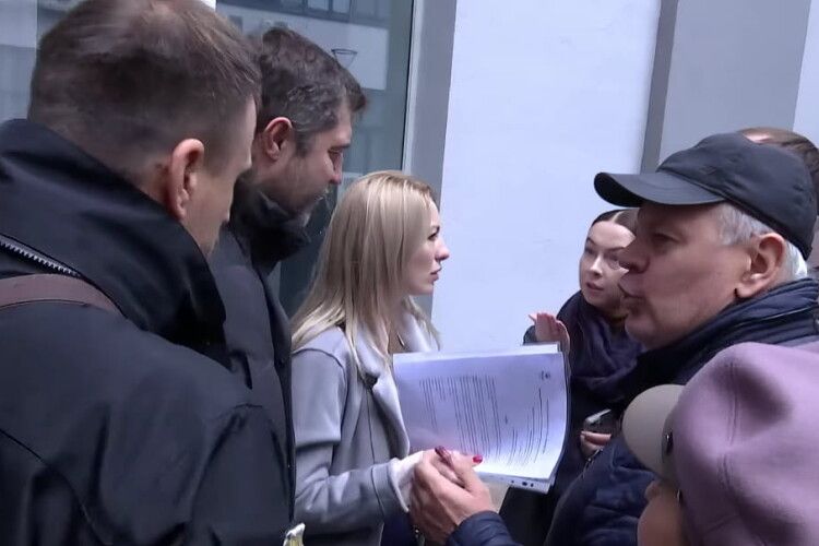 «Рейдерська атака»: в офісі «Європейської солідарності» зламали замки