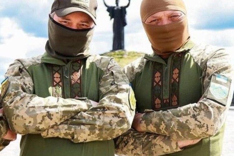 Наша вишиванка – це український піксель: партійці «Євросолідарності», які захищають Україну